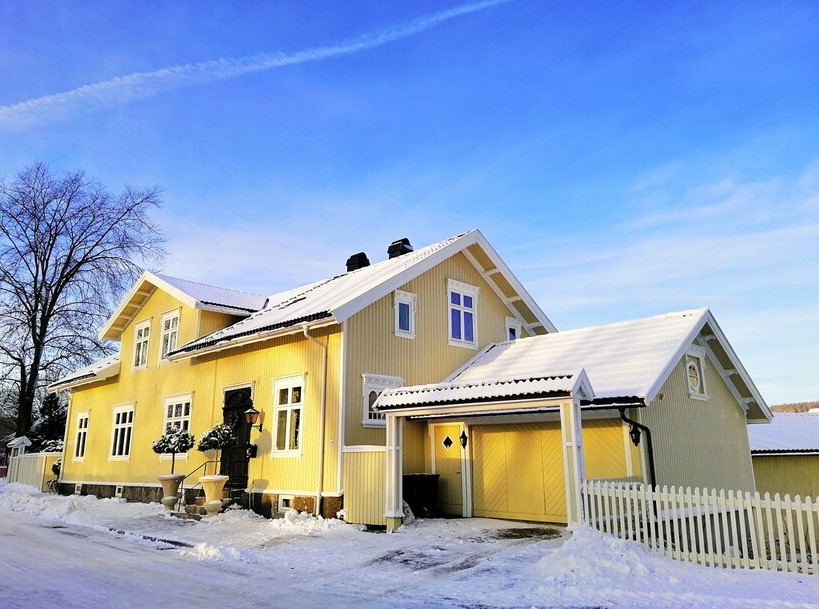 homes in winter